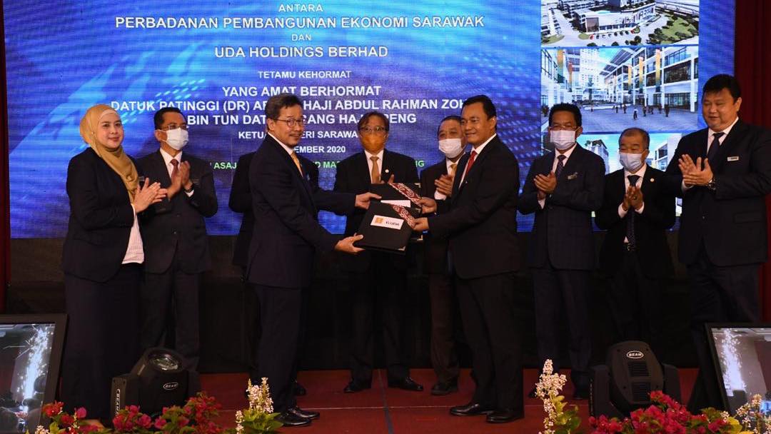 Ekonomi perbadanan sarawak pembangunan Sarawak Economic